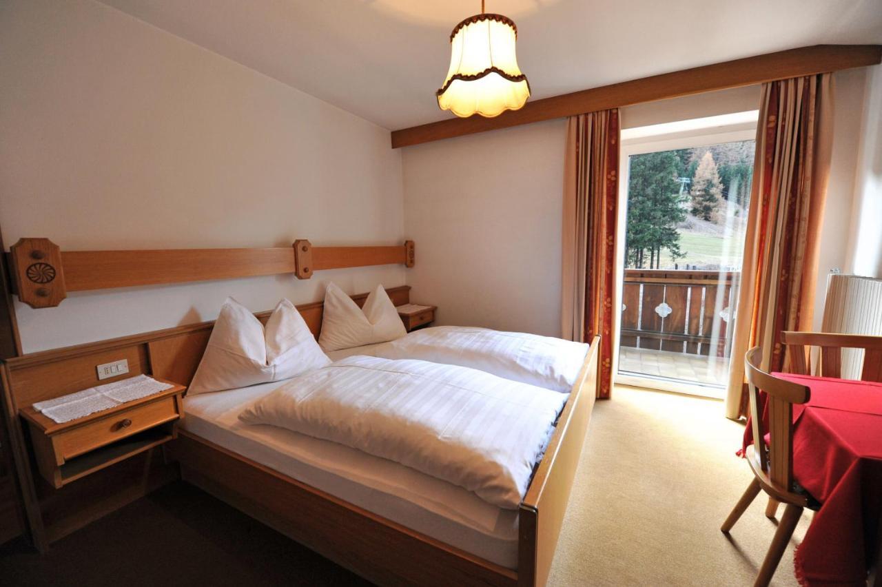 Apartments Jasmin Selva di Val Gardena Bagian luar foto